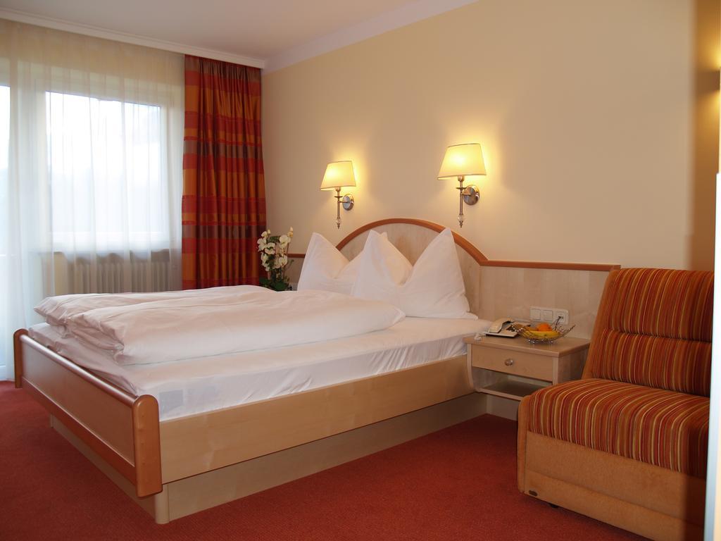 Tirolerhof Hotel Lermoos Szoba fotó