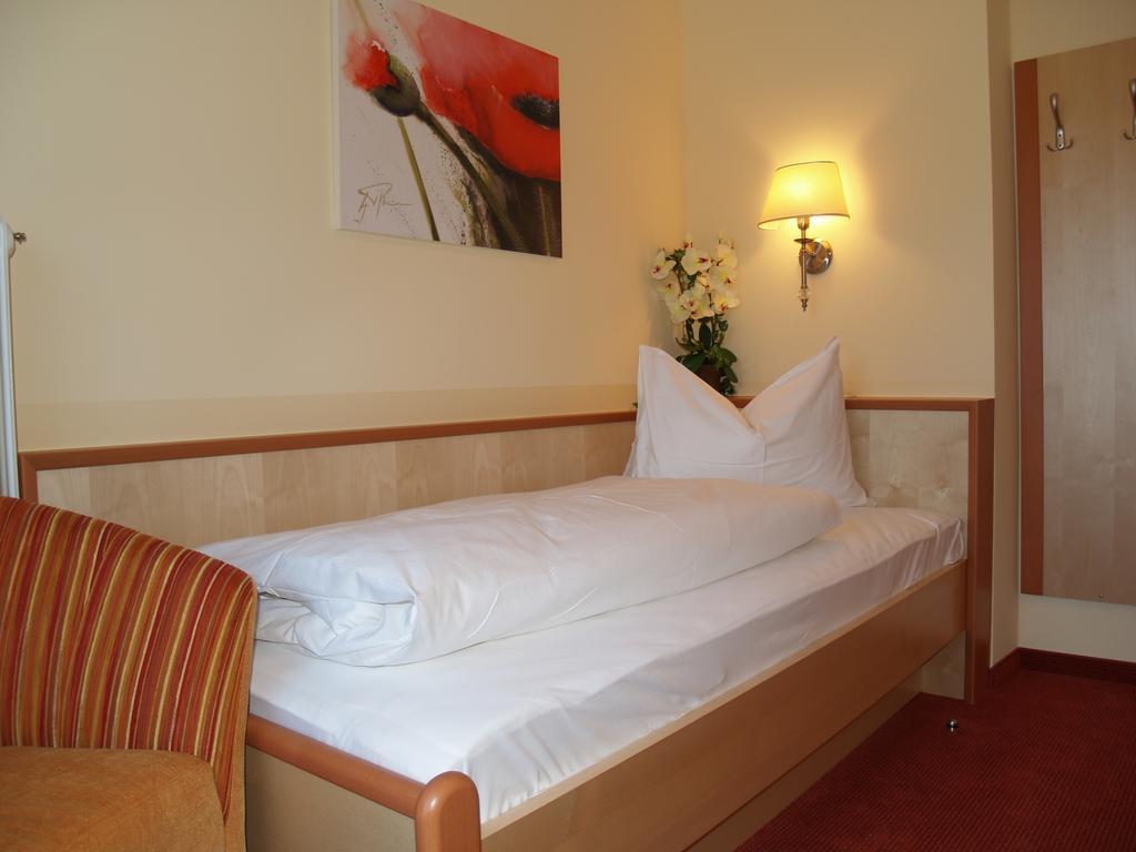 Tirolerhof Hotel Lermoos Szoba fotó